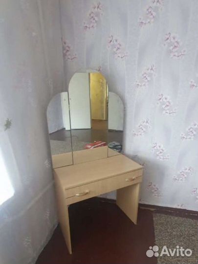 Туалетный столик с зеркалом бу