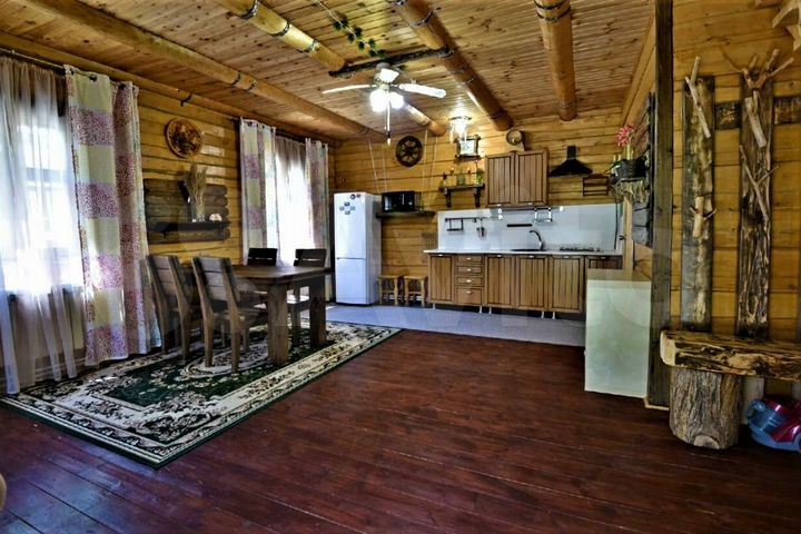 Дом 600 м² на участке 17,7 сот.