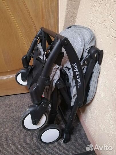 Прогулочная коляска yoya