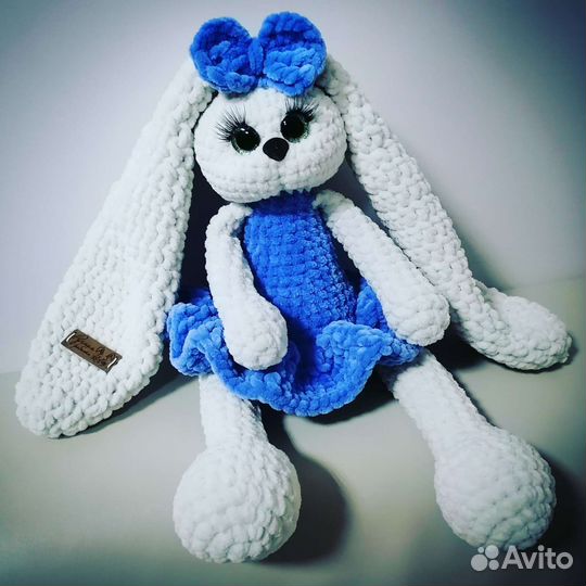 Игрушки ручной работы. Зайчики