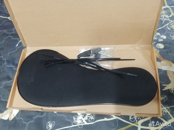 Навесной подлокотник на стол/стул