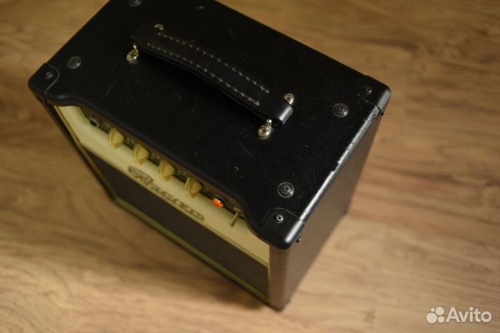 Комбик Bugera V5