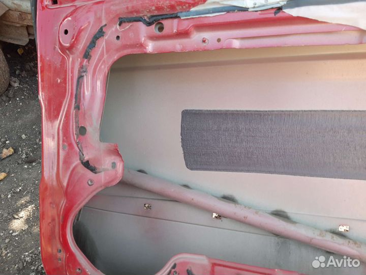 Дверь передняя правая на kia cerato