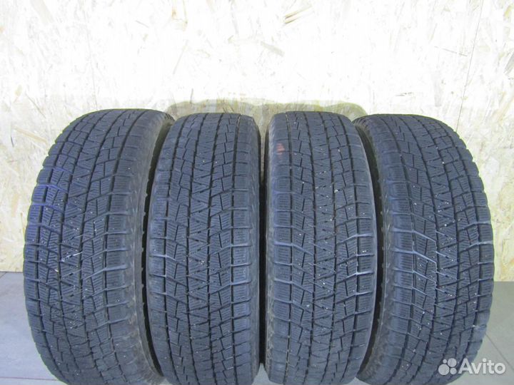 Bridgestone Blizzak DM-V1 225/65 R17