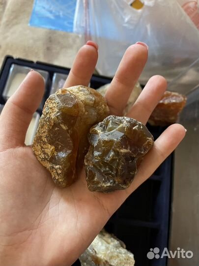 Натуральные камни и минералы