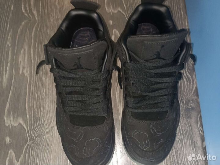 Nike Air jordan 4 retro kaws