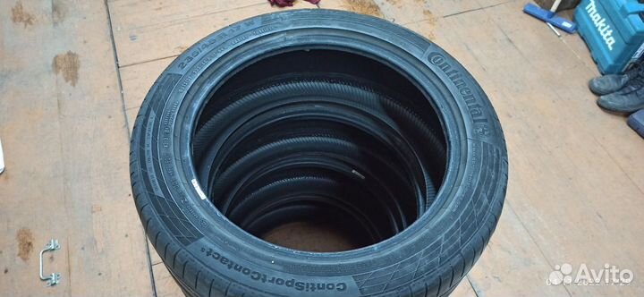 Continental ContiSportContact 235/45 R17