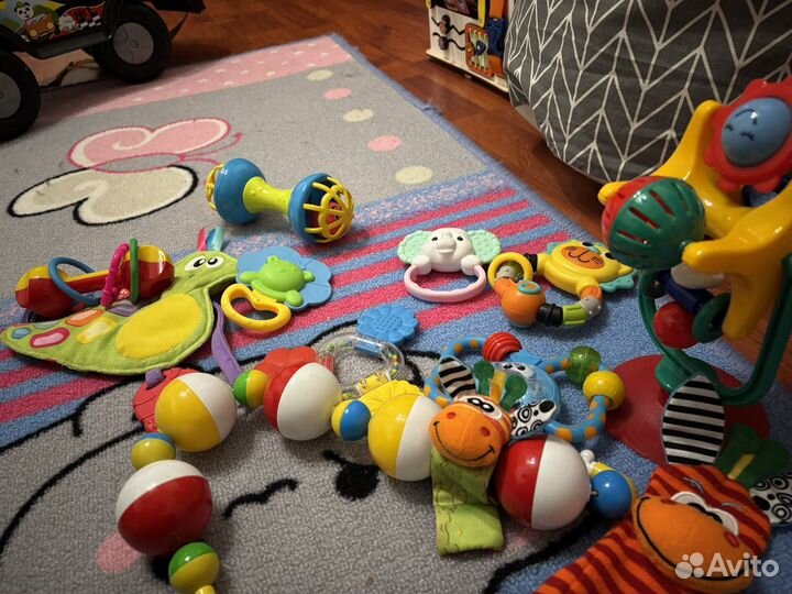 Игрушки детские б/у пакетом