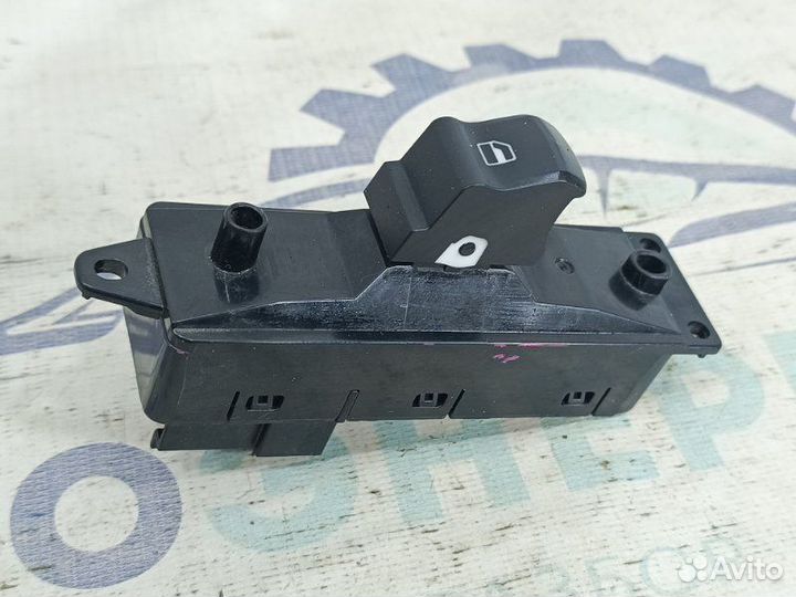 Кнопка стеклоподъемника задняя левая Haval F7 1.5