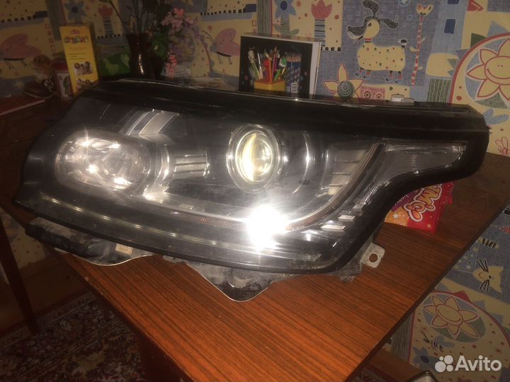 Фара Range Rover
