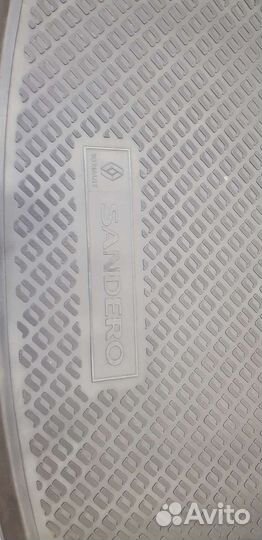 Продается коврик в багажник