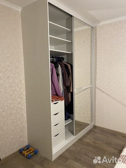 Раздвижные стеклянные перегородки