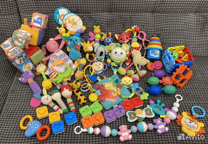 Огромный пакет детских игрушек