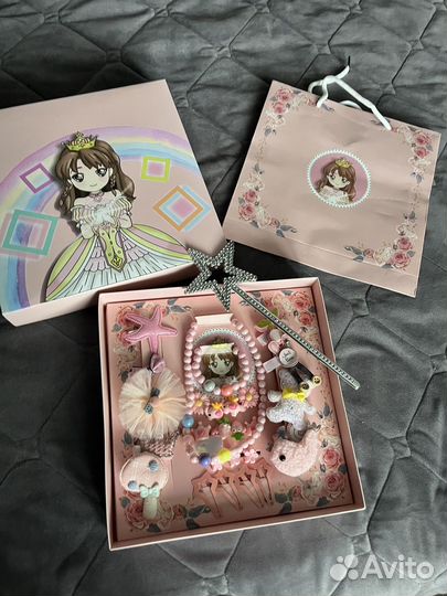 Подарочный набор, заколки, резинки, бусы, кольца