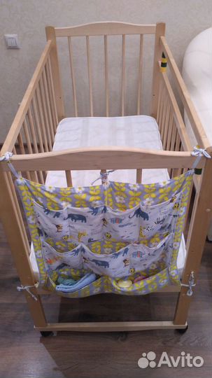Детская кроватка с матрасом