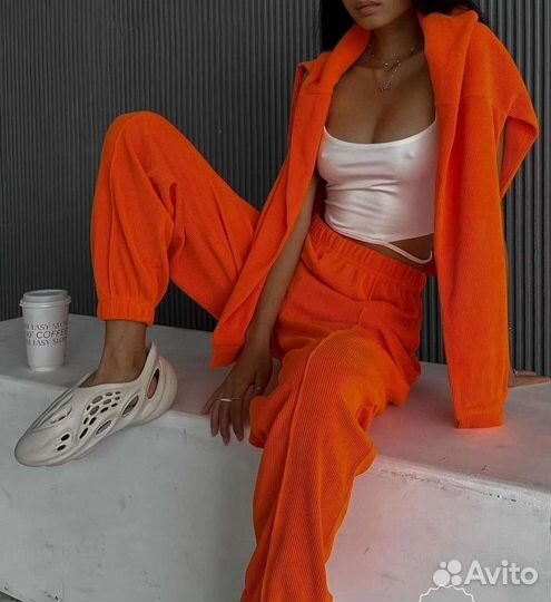 Спортивный костюм