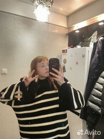 Акрилавый свитер