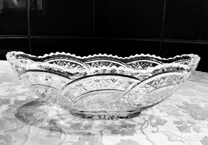 Ваза для фруктов хрустальная ладья