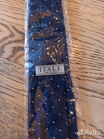 Итальянские новые шёлковые галстуки