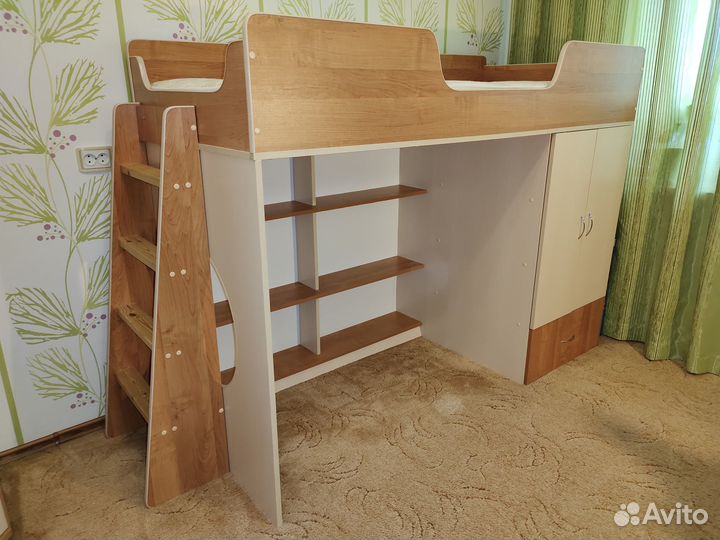 Кровать Д185, В140 +стол +матрас ортопед Орматек