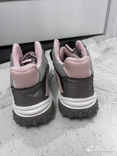 Кроссовки ботинки для девочки 36р