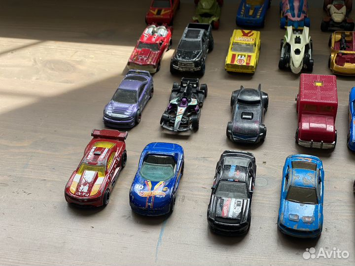 Машинки хот вилс hot wheels