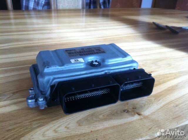 Блок управления двигателем volvo s80 30743338