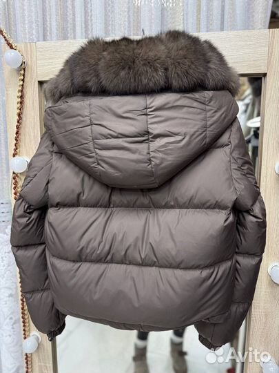 Пуховик куртка новая 44 46