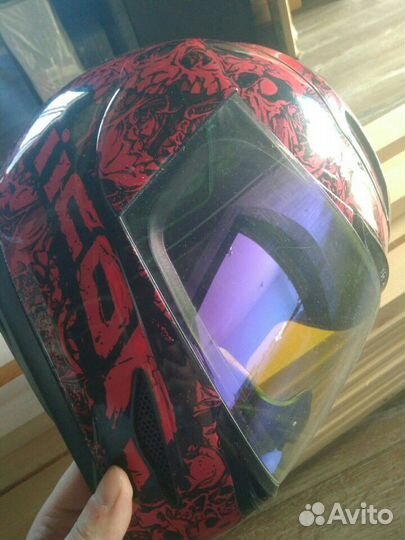 Мотошлем Icon Parahuman