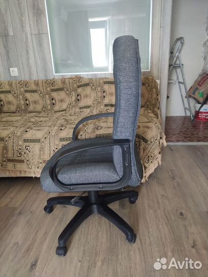 Компьютерное кресло новое ткань
