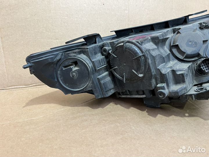 Фара левая на Land Rover Discovery Sport