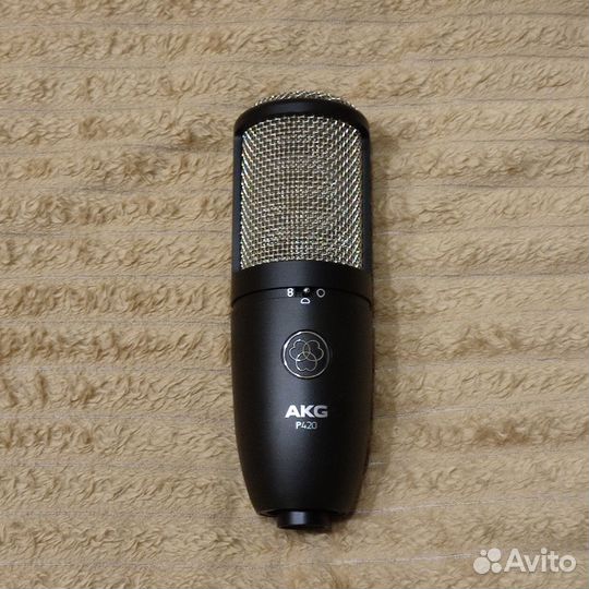 Микрофон студийный AKG P420