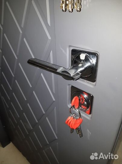 Дверь Гарда S18 Зеркало входная