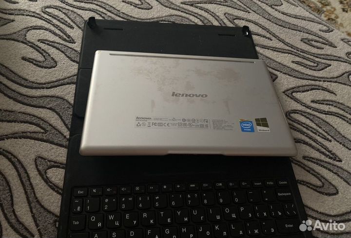 Планшет Lenovo ldeaPad Miix 10