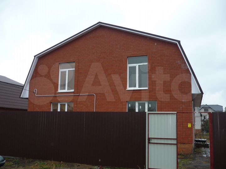 Дом 99 м² на участке 5 сот.