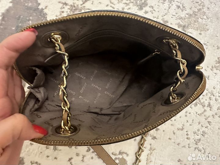 Сумка женская через плечо dkny