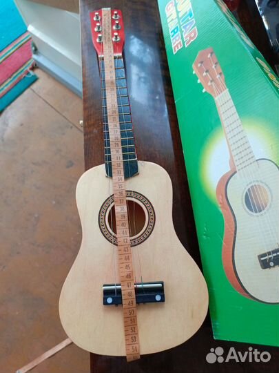 Детская гитара