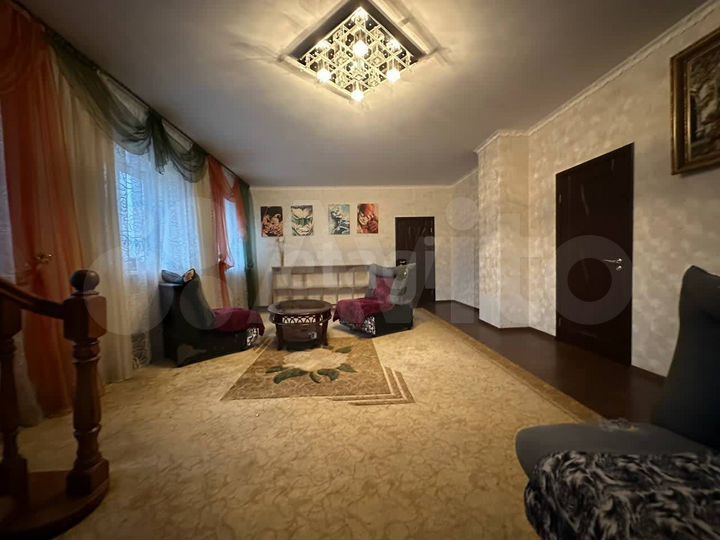 Дом 320 м² на участке 15 сот.