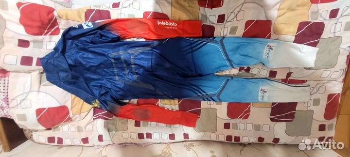 Лыжный комбинезон