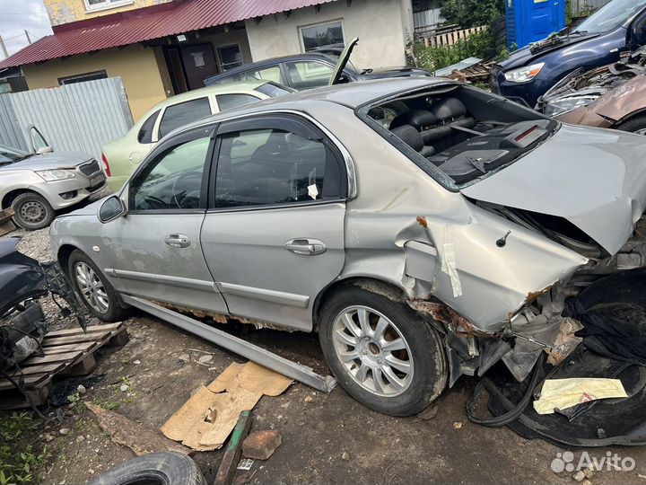 В разборе Hyundai Sonata (2.0 G4GC) МКПП, 2008