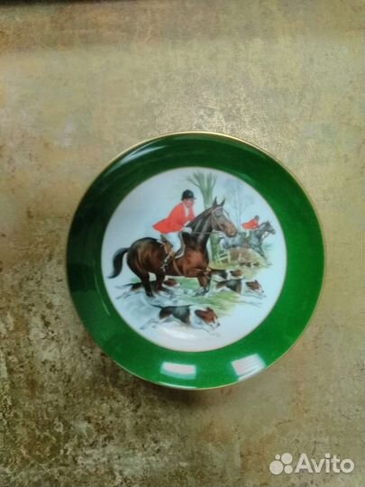 Немецкие фарфоровые настенные тарелки d 19cm