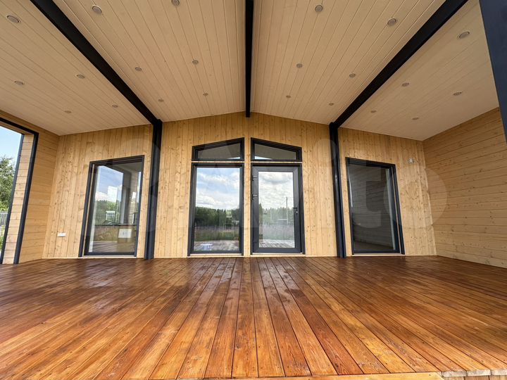 Дом 130 м² на участке 10,1 сот.