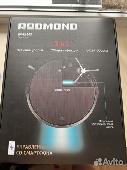 Робот-пылесос Redmond