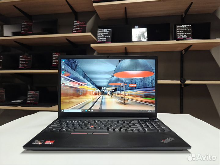 Lenovo thinkpad E15 Gen3/ Ryzen 7 5700/16-512