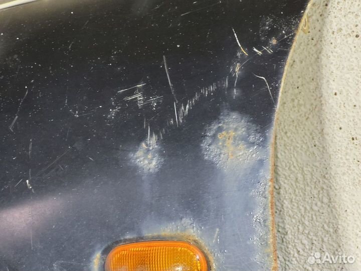 Переднее левое крыло Galant 8