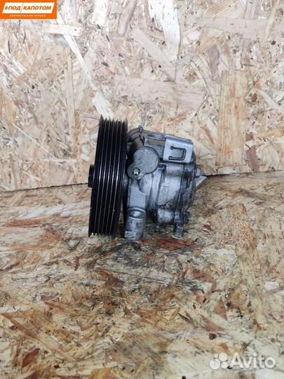 Насос гидроусилителя руля Mazda BBL332650A