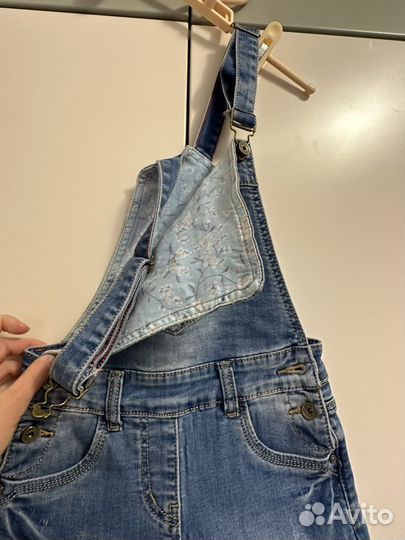 Комбинезон джинсовый