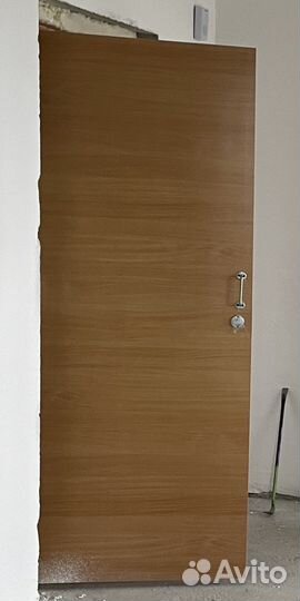 Дверь входная и межкомнатные из новостройки
