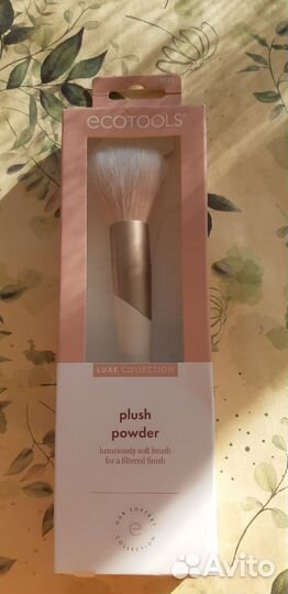 Кисть ecotools Luxe Collection, Plush Powder Brush