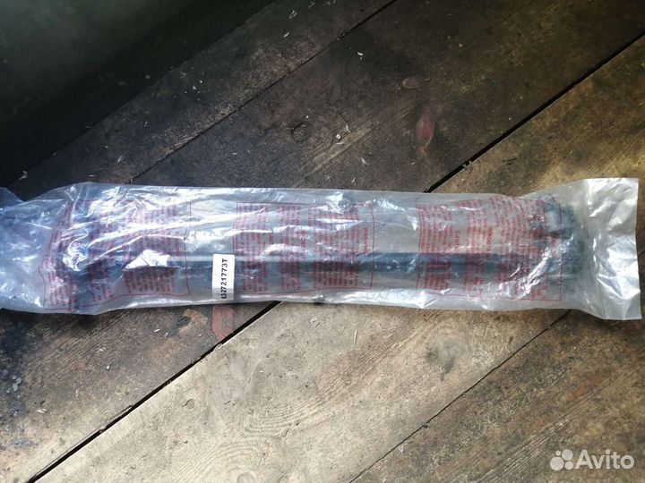 Chevrolet Express Центральная тяга рулевой трапеци